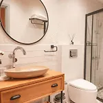 Qara Hotel
