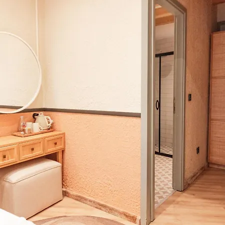 Qara Hotel Ayvalı